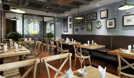 餐飲食材領用紀錄系統：每次備料拿多少自動扣庫存