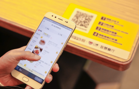 桌邊點餐效率低？QRCode系統提升翻桌率實戰