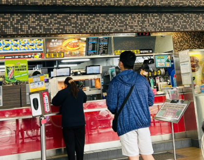 速食套餐的原物料扣減：組合品項要拆到單品才扣得準