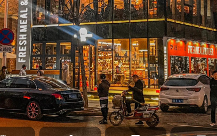 餐飲品牌供貨給便利商店：訂單對接與出貨批次紀錄